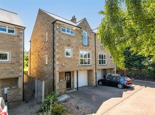 4 bedroom semi-detached house for rent in East Busk Lane, Otley, West Yorkshire, LS21