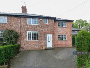 4 bedroom semi-detached house for rent in Fairfield Road, Lymm, WA13