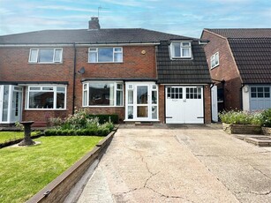4 bedroom semi-detached house for sale in Douglas Road, Hollywood, B47 5JZ, B47
