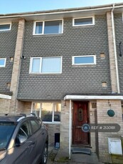 4 bedroom terraced house for rent in Huntington Close, Cranbrook, TN17
