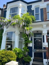 4 bedroom terraced house for rent in Langler Road, London, NW10