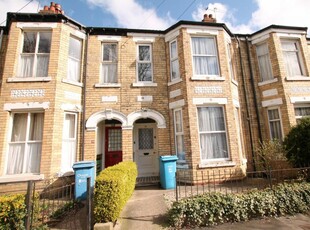 4 bedroom terraced house for rent in Richmond Street, HU5