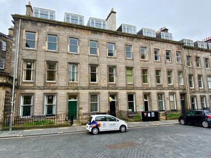 5 bedroom flat for rent in Cambridge Street, Central, Edinburgh, EH1
