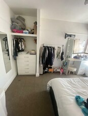 5 bedroom house share for rent in Newcombe Road,Southampton, SO15