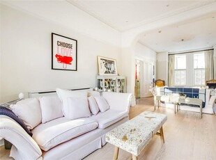 6 bedroom semi-detached house for rent in Balham Park Road, SW12