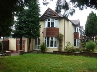 Detached house to rent in Eachelhurst Road, Erdington, Birmingham B24