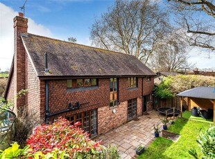 Detached house to rent in Farm Lane, Send, Woking, Surrey GU23