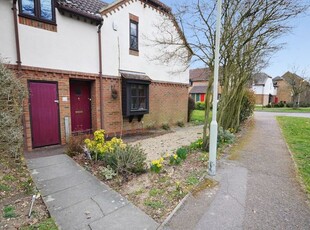 Detached house to rent in Mardleybury Road, Woolmer Green SG3