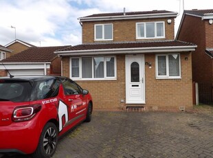 Detached house to rent in Woburn Close, Balby, Doncaster DN4