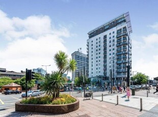Duplex to rent in 140 Queen Street, Cardiff CF10