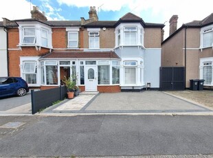 End terrace house for sale in Blythswood Road, Seven Kings, Ilford IG3