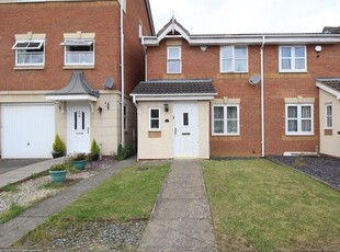 End terrace house to rent in Armstrong Drive, Bedford MK42