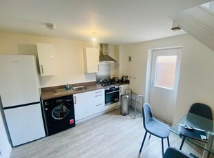 End terrace house to rent in Hope Street, Central, Birmingham B5