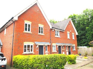 End terrace house to rent in Updown Way, Chartham, Canterbury CT4