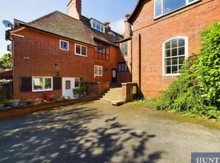 Flat for sale in Weldon Court, Weaponness Park, Scarborough YO11