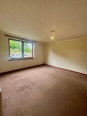 Flat to rent in Colton Court, Dunfermline KY12