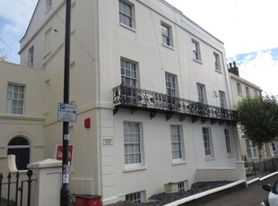 Flat to rent in Dale Street, Leamington Spa CV32