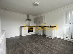 Flat to rent in Dean Road, South Shields NE33