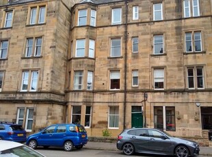 Flat to rent in Dickson Street, Edinburgh, Midlothian EH6