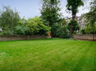 Flat to rent in Lexham Gardens, London W8