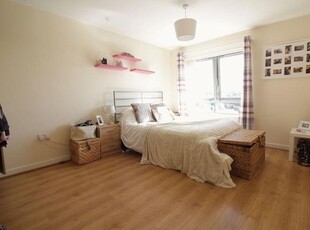 Flat to rent in St. Lawrence Road, Newcastle Upon Tyne NE6