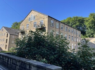 Flat to rent in Wildspur Mills, New Mill, Holmfirth HD9