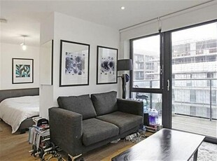 Flat to rent London, E14 6FY
