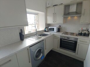 Newhouse, St. Ninians, 2 Bedroom Flat