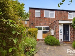 Property to rent in St Olaves Close, Staines-Upon-Thames, Surrey TW18