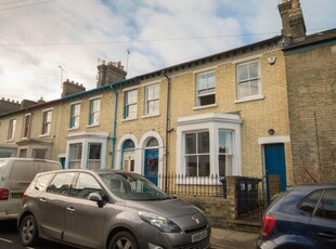 Semi-detached house to rent in Gwydir Street, Cambridge CB1