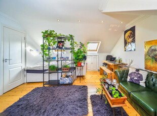 Studio apartment for rent in Gillespie Road, Highbury, London, N5