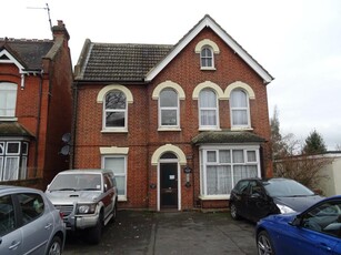 Studio flat for rent in Maidstone Road, Chatham, ME4
