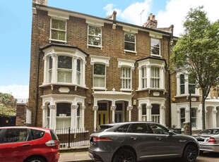 Terraced house for sale in Lucerne Road, London N5