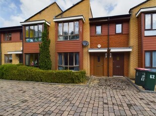 Terraced house to rent in Commonwealth Drive, Crawley RH10