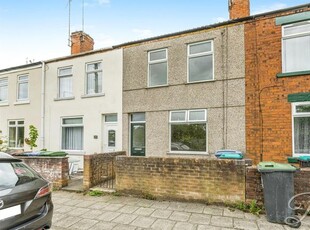 Terraced house to rent in Dale Street, Mansfield NG19