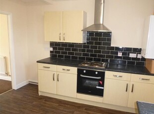 Terraced house to rent in Moor Street, Mansfield NG18