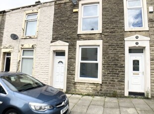Terraced house to rent in Queen St, Clayton Le Moors BB5