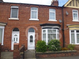 Terraced house to rent in Rosebery Avenue, Scarborough, North Yorkshire YO12