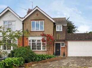 Terraced house to rent in Station Road, Barnet EN5