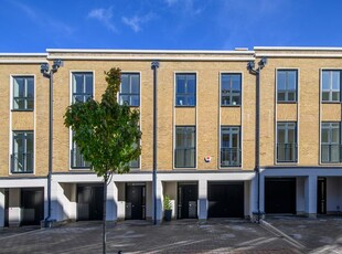 Town house for sale in Royal Terrace, Knights Quarter, Winchester SO22