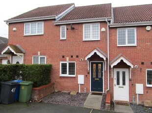 Town house to rent in Oadby Drive, Hasland, Chesterfield S41