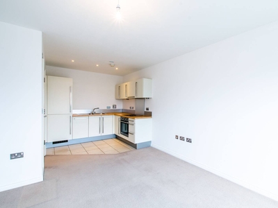 Flat in Oval Road, Camden Town, NW1