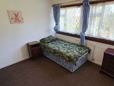 Shared accommodation to rent in Saxelby Close, Birmingham B14