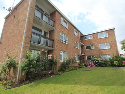 2 bedroom apartment for rent in 4 Pendine Court, Warwick Place, CV32