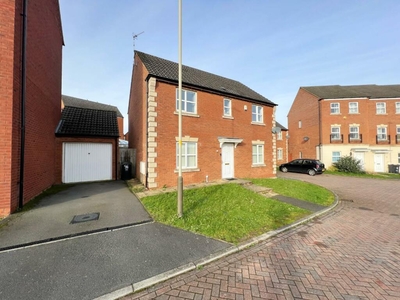 4 bedroom detached house for sale in Heritage Way, Hamilton, Leicester, LE5