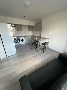 5 bedroom flat for rent in Jasper Street, Hanley, ST1