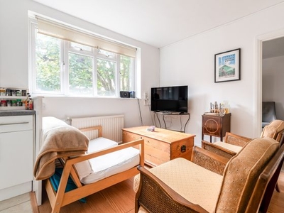 1 bedroom apartment to rent London, SW15 6JG