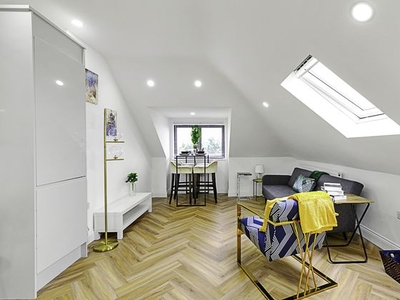 1 bedroom apartment to rent London, W7 3QU