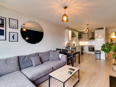 2 bedroom apartment to rent London, SE5 9AZ