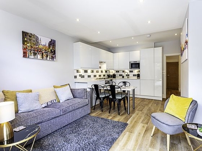 2 bedroom apartment to rent London, W3 7SX